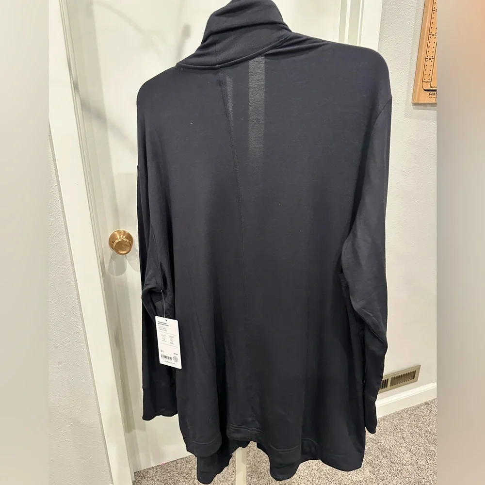 Athleta Women’s Black Pranayama Restore Wrap Sz. XL - NWT - Picture 9 of 9